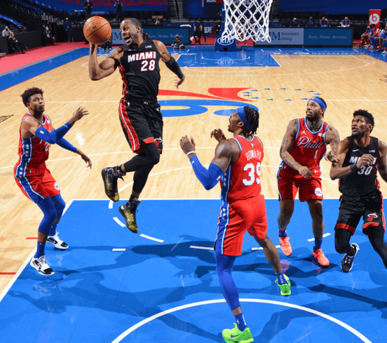 NG娱乐-包含蒂姆连续十五场比赛得分超过关键助攻，热火挑战极限！的词条